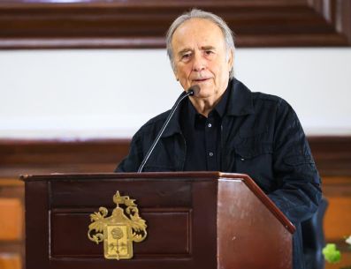 Guadalajara le regresó a Serrat una pequeña parte de lo que ha entregado a la perla tapatía, según Maye Villa de Lemus. EL INFORMADOR / J. Acosta