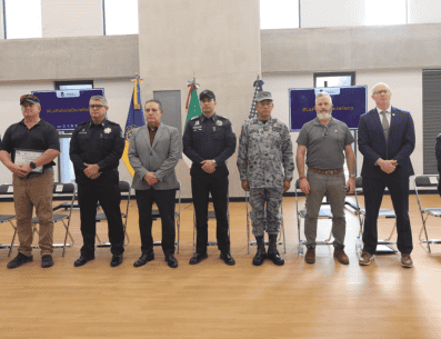 El Coordinador Estratégico de Seguridad, Roberto Alarcón Estrada, expresó que este programa prepara a los oficiales para los retos por venir. CORTESÍA