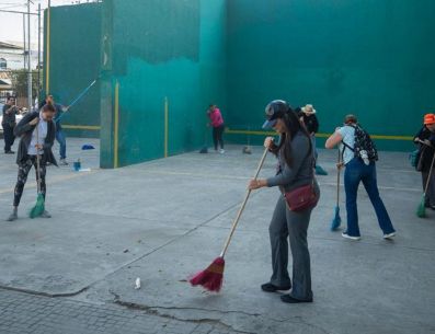 Como resultado del diálogo, se acordaron acciones concretas para fortalecer este espacio, entre ellas la entrega de las llaves de los baños a la comunidad. ESPECIAL / GOBIERNO DE GUADALAJARA