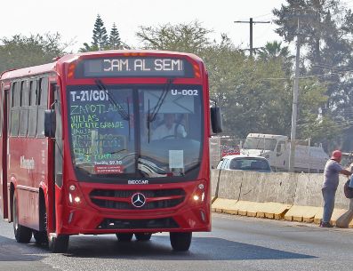 Esta situación provoca que haya un mismo número de unidades que, aunque estén nuevos, los tengan estacionados y si que estén en funciones en vez de estar en la prestación del servicio. METRÓPOLI / ARCHIVO