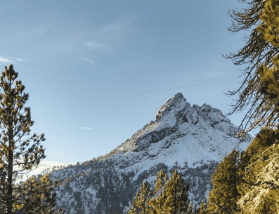 Planear la visita con anticipación y respetar las recomendaciones de seguridad es clave para disfrutar de forma segura uno de los paisajes invernales más impresionantes del occidente mexicano. CORTESÍA/ FACEBOOK/ Protección Civil Jalisco