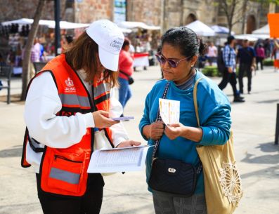 Hasta la semana pasada sumaban más de 100 mil registros de la Tarjeta Única al Estilo Jalisco, que permitirá a los usuarios pagar 11 pesos la tarifa de transporte público en lugar de 14 pesos a partir del próximo 1 de abril. METRÓPLI / J. Acosta