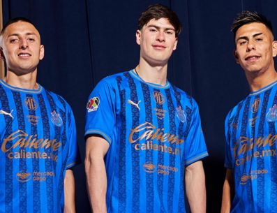 El Guadalajara dio a conocer de manera oficial su tercer uniforme para el Torneo Clausura 2026. ESPECIAL / Chivas