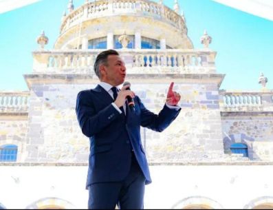 El Gobernador Pablo Lemus felicitó a los 22 diputados y diputadas que votaron en contra de la iniciativa, a la que calificó contraria a los valores de Jalisco y de las familias jaliscienses. METRÓPOLI / A. Navarro