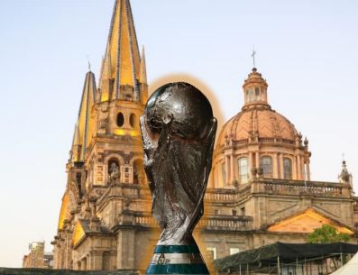 Guadalajara no solo es una parada simbólica, sino una de las ciudades anfitrionas del Mundial 2026, torneo en el que albergará cuatro partidos oficiales. ESPECIAL / AFP y EL INFORMADOR