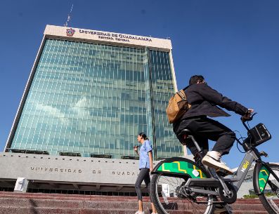 La UdeG no brindó una fecha tentativa para el regreso a la presencialidad, pues afirmó que mantendrá la comunicación con autoridades y planteles de toda la Red Universitaria. METRÓPOLI / ARCHIVO