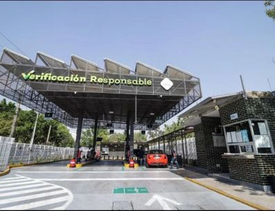 El Gobierno de Jalisco mantiene activo el programa Verificación Vehicular Responsable, diseñado para reducir las emisiones contaminantes y fomentar una movilidad más consciente en el Estado. METRÓPOLI / ARCHIVO