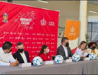 El Mundialito Escolar se desarrollará de marzo a junio y fue presentado en la primaria Carmen Aldrete Castillo. ESPECIAL