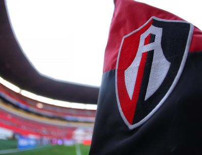 Se estima que, de cumplirse con todos los requisitos regulatorios, la venta oficial y el cambio de administración se concreten durante el próximo verano, previo al inicio del siguiente ciclo futbolístico. IMAGO7