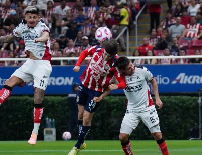 Te compartimos los detalles del pronóstico de la IA para el partido entre Atlas y Chivas de la Jornada 10. Imago7 / ARCHIVO