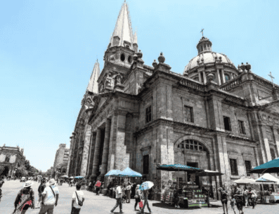 La capital jalisciense destacó por la opinión positiva de sus residentes, consolidándose como una de las ciudades más felices del listado. EL INFORMADOR/ ARCHIVO