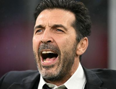 El jefe de delegación de la Selección de Italia, el histórico portero Gianluigi Buffon, renunció a su cargo. AFP / ARCHIVO