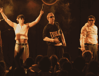 La banda Freekids vivió un momento decisivo en su carrera el pasado 5 de abril al ofrecer en Progreso un concierto cargado de emoción y talento, consolidándose poco a poco dentro de la escena del urbano pop. ESPECIAL/ Facebook/ Freekids