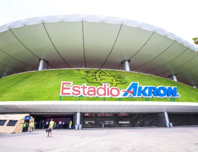 El Rebaño informó sobre una serie de modificaciones logísticas que afectarán a los aficionados que planean asistir al partido de la J17 en el Estadio AKRON. IMAGO7