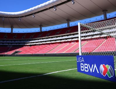 Chivas cerrará en casa el sábado 9 de mayo, cuando reciba a Tigres en la Vuelta de los Cuartos de Final del Clausura 2026. IMAGO7