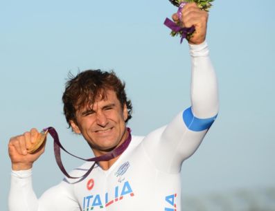 Alex Zanardi, tras ganar en los Juegos Paralímpicos de Londres 2012. EFE / ARCHIVO