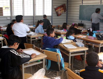 Este 15 de mayo se celebra el Día del Maestro en el país con la finalidad de conmemorar la labor que realizan las y los docentes en las escuelas. METRÓPOLI / ARCHIVO