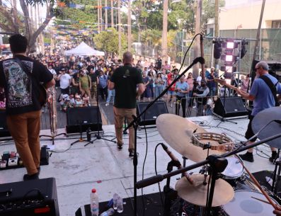 La Fiesta de la Música es organizada por la Dirección de Cultura, en corresponsabilidad con la Alianza Francesa, comerciantes y vecinos de la colonia Americana. CORTESÍA