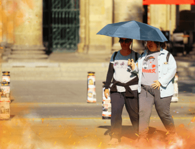 Se espera que la temperatura máxima en Guadalajara alcance entre los 34°C y los 39°C en las zonas más urbanizadas y con menor densidad de árboles. EL INFORMADOR / ARCHIVO