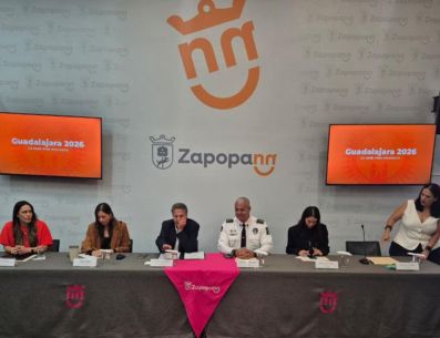 El alcalde de Zapopan, Juan José Frangie, estuvo presente en la rueda de prensa de este viernes. ESPECIAL