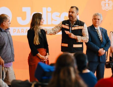 Más de 350 cuidadoras y cuidadores recibieron apoyos estatales como parte de una estrategia conjunta para reconocer y respaldar su labor. ESPECIAL/Gobierno de Tlajomulco