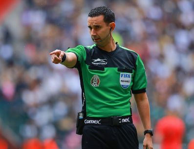 César Ramos Palazuelos fue designado por la FIFA para dirigir el partido entre Irán y Nueva Zelanda. IMAGO7