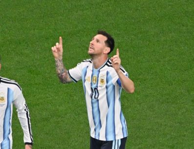 La anotación no solo representa un orgullo individual, sino que impulsa las aspiraciones de la escuadra dirigida por Lionel Scaloni en la fase de grupos. AP / J. Tobias