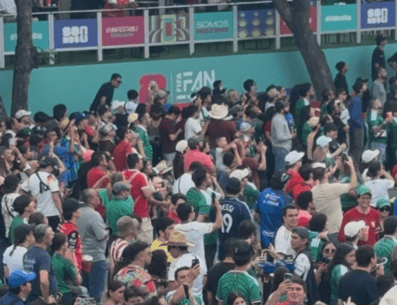 El Fan Fest de Guadalajara disfrutó el pase a los octavos de final de Canadá este domingo. EL INFORMADOR / A. GARCÍA