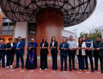 Este viernes la renovación de la Cruz Verde Dr. Mario Rivas Souza, fue entregada por las autoridades tapatías. AYUNTAMIENTO DE GUADALAJARA