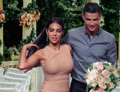 Esto se ha dicho sobre los rumores de que Cristiano y Georgina se casarán este sábado 1 de agosto de 2026. ESPECIAL / UNSPLASH Jeremy Wong Weddings / EFE / ARCHIVO