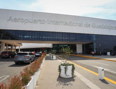 El aeropuerto actualmente cuenta con 65 rutas activas, manteniendo su posición como uno de los principales hubs de conectividad de México. EL INFORMADOR/ARCHIVO