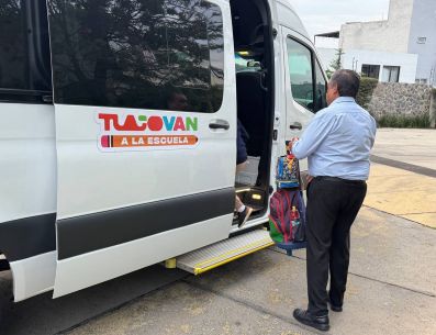 Las rutas permiten trasladar a las niñas y los niños desde puntos establecidos hasta sus planteles educativos. ESPECIAL/Gobierno de Tlajomulco