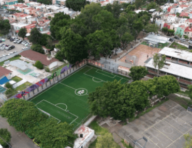 El parque integra espacios deportivos y recreativos, además de mejoras en alumbrado, drenaje pluvial, áreas verdes y andadores. ESPECIAL/Gobierno de Zapopan