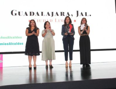 El reconocimiento representa el segundo premio que recibe la estrategia y refrenda el compromiso de construir una ciudad más limpia, ordenada y habitable. ESPECIAL/Gobierno de Guadalajara