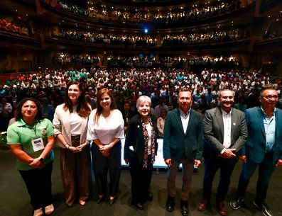 El mandatario estatal propuso que Jalisco sea la primera entidad en adherirse al Acuerdo Nacional por los Bosques, Selvas y Manglares para fortalecer la conservación y combatir la tala ilegal de ejemplares. ESPECIAL