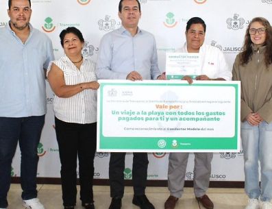Su empresa reconoce a María Jeanette como una conductora comprometida, puntual y constante. ESPECIAL/Gobierno de Jalisco