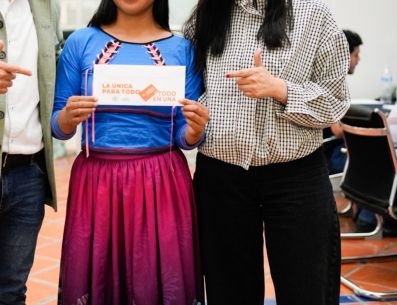 Como parte del compromiso de acercar más oportunidades a las juventudes de Jalisco, se realizó una entrega de becas en Colotlán, a jóvenes de 18 a 29 años de la región Norte. ESPECIAL/Gobierno de Jalisco
