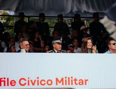Durante el desfile participaron grupos de la Comisaría de Seguridad Ciudadana de Guadalajara. ESPECIAL/Gobierno de Guadalajara