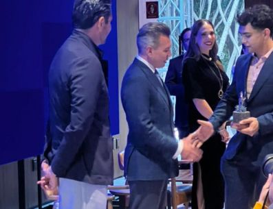 Los premiados recibieron incentivos económicos por hasta 190 mil pesos para impulsar sus ideas de negocio. ESPECIAL
