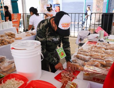 Descubre todos los detalles sobre la entrega de 25 mil tortas ahogadas gratuitas en el corazón de Guadalajara este próximo domingo 27 de septiembre. EL INFORMADOR/J. Acosta