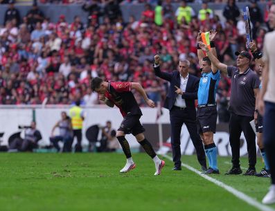 Kevin Zenón ya se quitó de encima los nervios de presentarse en el futbol mexicano al entrar de cambio, de emergencia, en el partido contra Pumas tras la lesión de Duk. IMAGO7