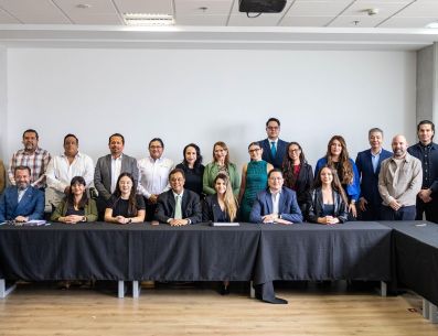 El IDEFT firma acuerdos con organismos de la industria electrónica y de consultoría para impulsar la capacitación especializada y la certificación de competencias laborales en Jalisco. CORTESÍA