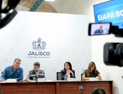El director de la Comisión Estatal del Agua, Luis Barboza Niño, refirió que el sistema de comunicación ya está disponible en el número 33 51 64 44 40.CORTESÍA/ Gobierno de Jalisco