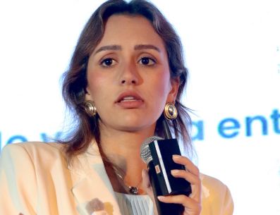 Montserrat Pérez señaló que el acceso a Internet se ha convertido en una herramienta necesaria para actividades como la educación y el trabajo. CORTESÍA